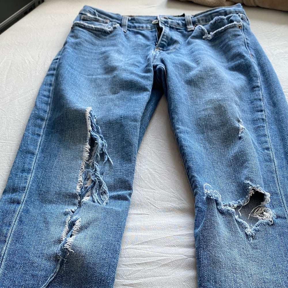 Lucky Knee Rip Jeans - Picture 4 of 4